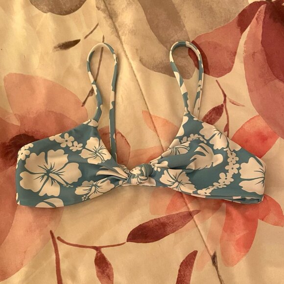 Benoa Swim Blue Hawaii Top - Picture 1 of 2
